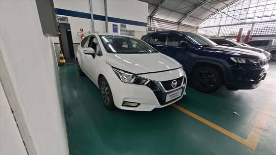 NISSAN VERSA 1.6 16V FLEX ADVANCE XTRONIC